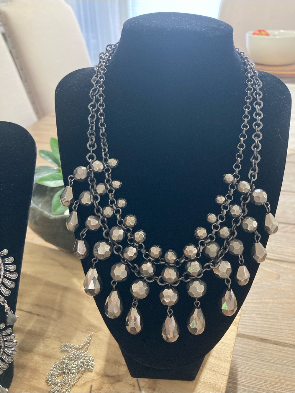 Mixed media - silver tone vintage|modern jewelry bundle - Picture 3 of 16